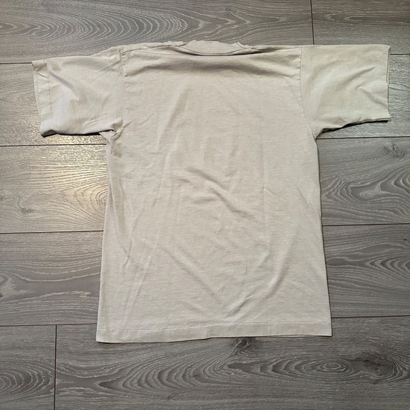 Vintage Vancouver Single Stitch Totem Design Tee - Picture 2 of 4